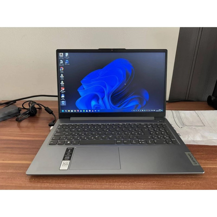 لپ تاپ 15.6 اینچی لنوو مدل IdeaPad Slim 3 15IRU8-i3 1315U-8GB LPDDR5 4800MHz-512B SSD-FHD